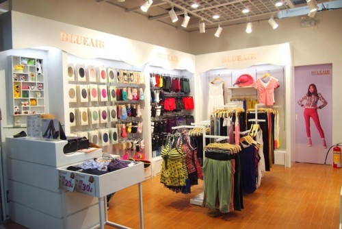 布鲁贝尔内衣店铺展示