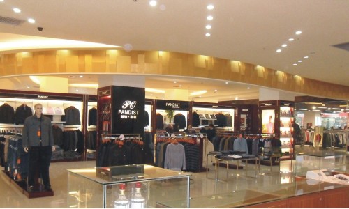 邦迪斯顿男装店铺展示