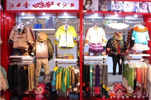 欢乐谷童装店铺展示