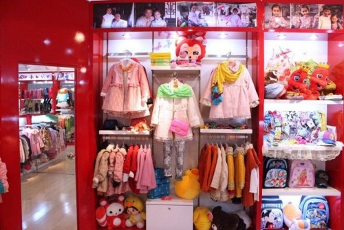 欢乐谷童装店铺展示