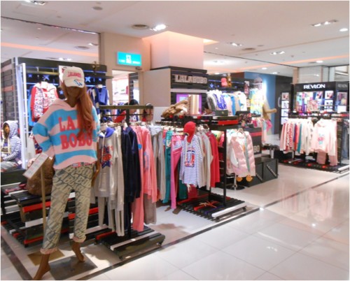 LALABOBO女装店铺展示