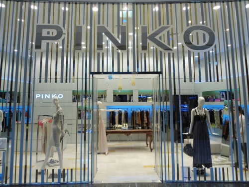 Pinko女装店铺展示