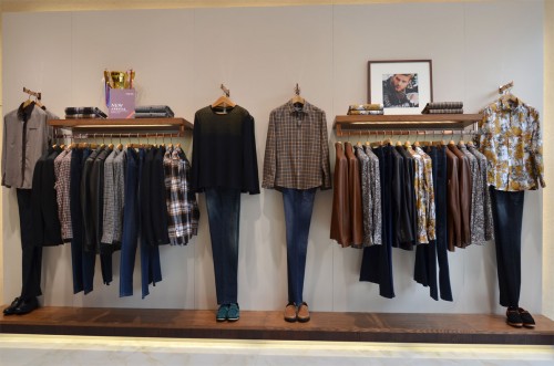 LOYOU男装店铺展示