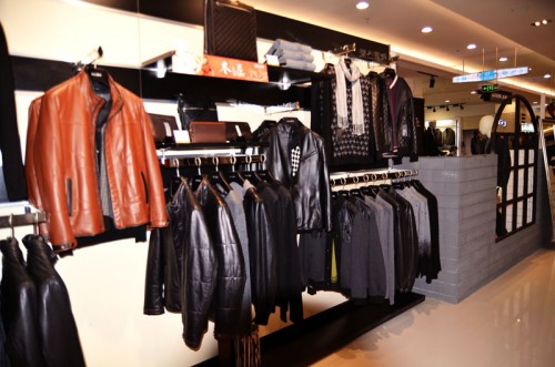 波士王子男装店铺形象