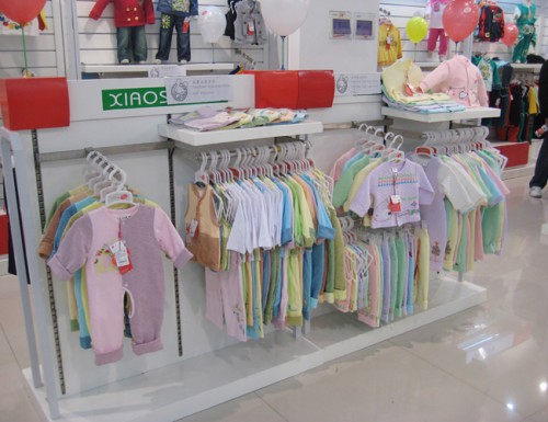 小石头童装店铺展示