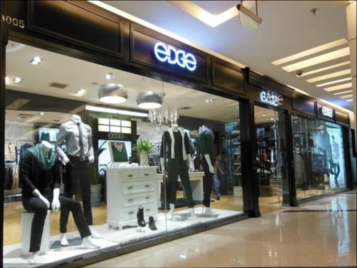 爱觉男装店铺展示