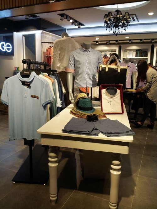 爱觉男装店铺形象