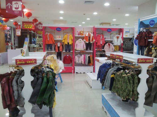 迪士尼童装店铺形象