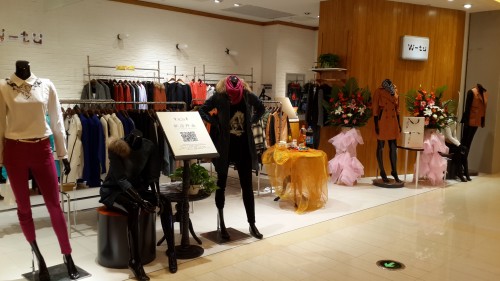 洛克空间女装店铺展示