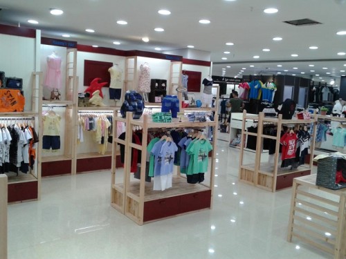 妈咪之星童装店铺形象