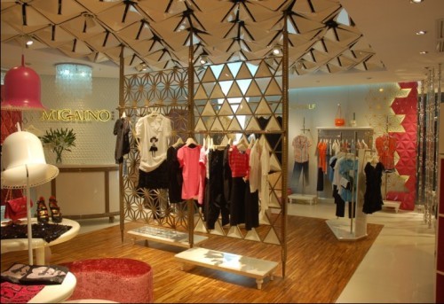曼娅奴女装店铺展示