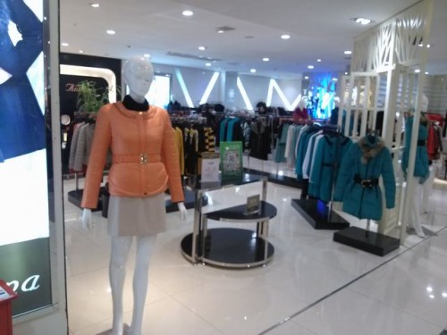 安缇娜女装店铺展示