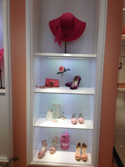 依迪菲女装店铺展示