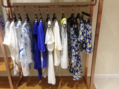 伊贝杉女装店铺展示