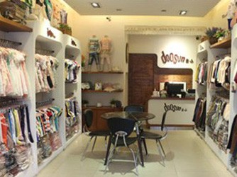 豆山Dosome童装店铺形象