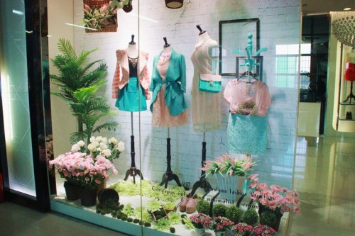 时尚年代女装店铺形象