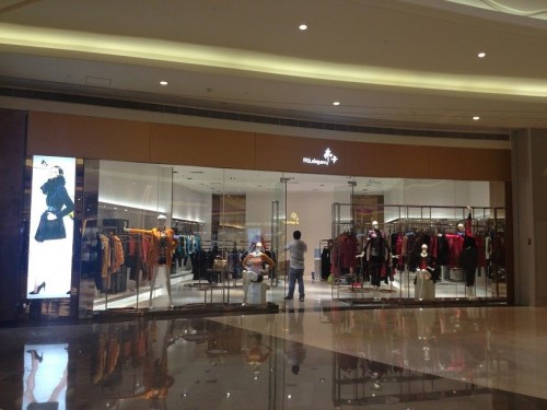 弗卡女装店铺形象