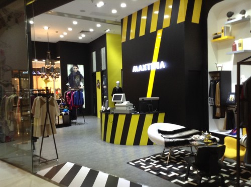 玛仙娜女装店铺形象