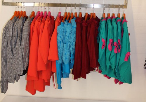 Q娃娃童装店铺展示