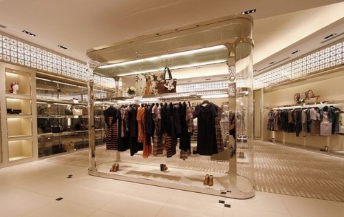 新笛女装店铺形象