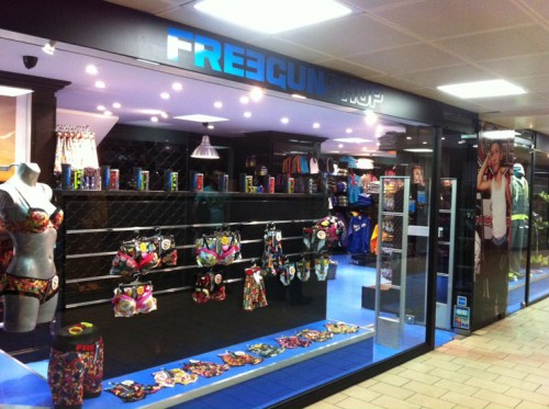 Freegun内衣店铺形象