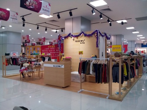 谷子屋童装店铺形象