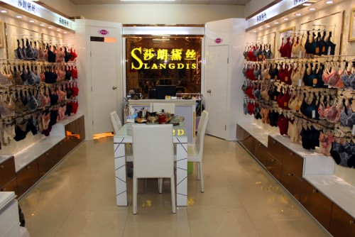莎朗黛丝内衣店铺展示