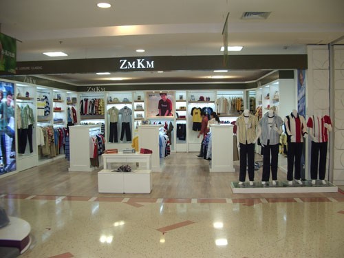 芝麻开门童装店铺展示