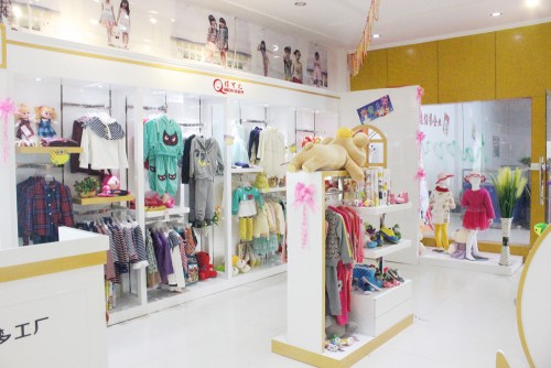 俏可儿童装店铺形象