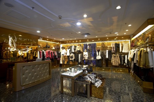 葛来娣女装店铺展示