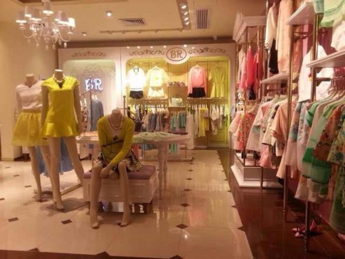 BR女装店铺形象