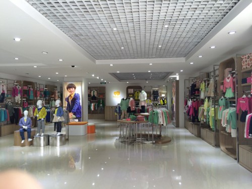 海贝童装店铺形象