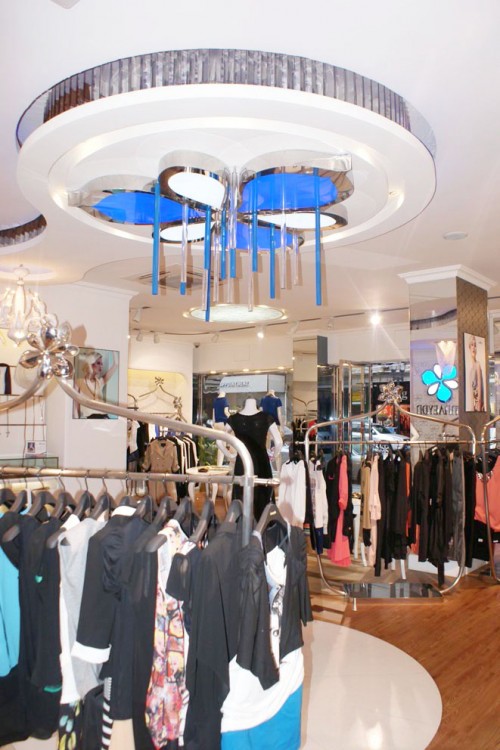 罗娜尔朵女装店铺形象