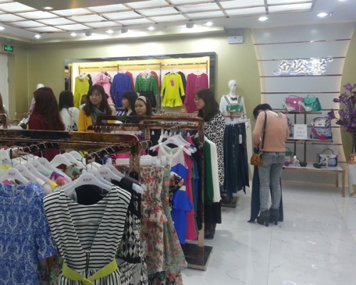 金姿莱女装店铺展示