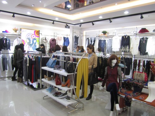金研儿女装店铺形象