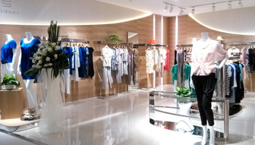 SHELIS奢睿女装店铺展示