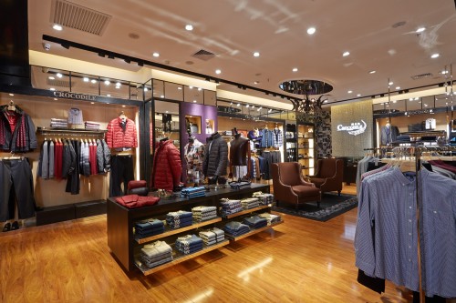 鳄鱼恤男装店铺形象