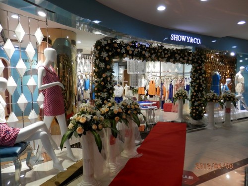 玛泰迩女装店铺展示