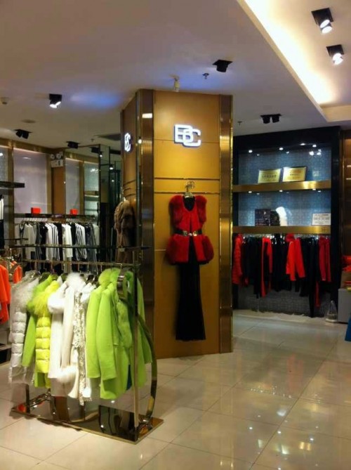 BCVOGA女装店铺形象