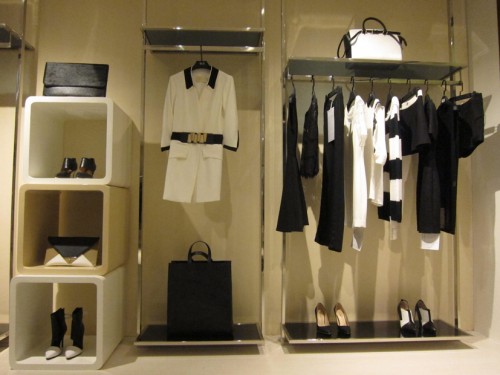 EBUDA’S女装店铺展示