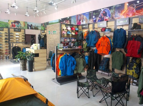 奥库运动装店铺展示