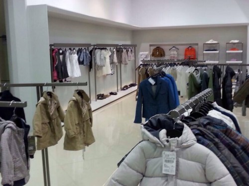 ZARA女装店铺形象