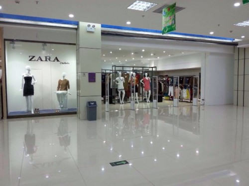 ZARA女装店铺形象