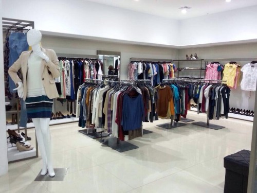 ZARA女装店铺形象