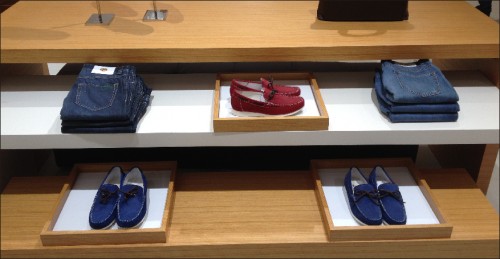 梦哲男装店铺展示