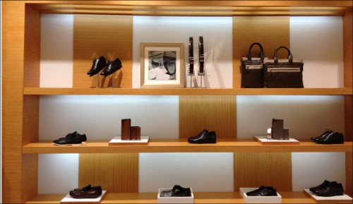 梦哲男装店铺展示