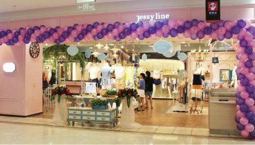 杰茜莱女装店铺展示