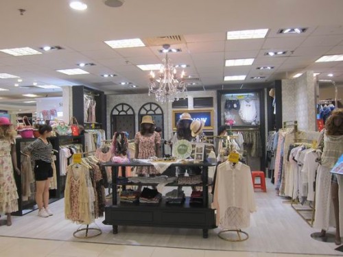 I+NOW女装店铺形象