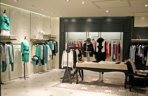 西蔻女装店铺展示