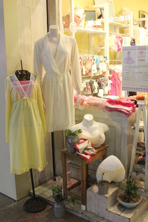 古格内衣店铺展示